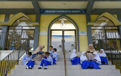 Urgensi Penanaman Akidah, Menyongsong Generasi Emas